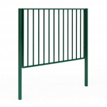 Bassektion Global staket H1200 i mörkgrön RAL 6012 – pulverlackerat stålräcke med lodräta rör.