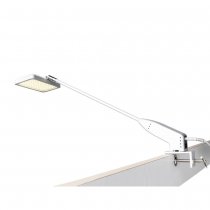 Vit armatur monterad med klämfäste