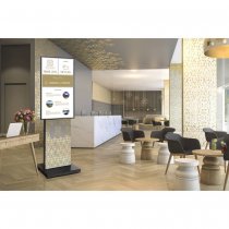 Digital skyltfönsterdisplay med textilprint i restaurangmiljö – menyvisning på Samsung-skärm
