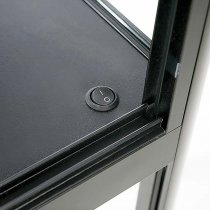 Strömbrytare i svart glasmonter med belysning och skjutglas