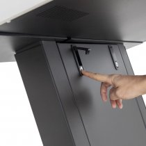 Baksida av digital informationsdisk i stål med ventilationsöppningar