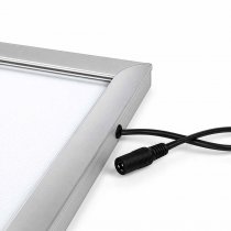 LED Lightbox A4 – detaljbild av aluminiumram och elektrisk anslutning