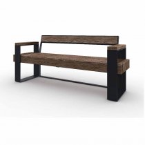 Momentum parksoffa med armstöd i premium brun furu och svart stålram RAL 9005.