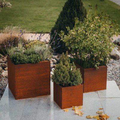 fiora set med utekrukor