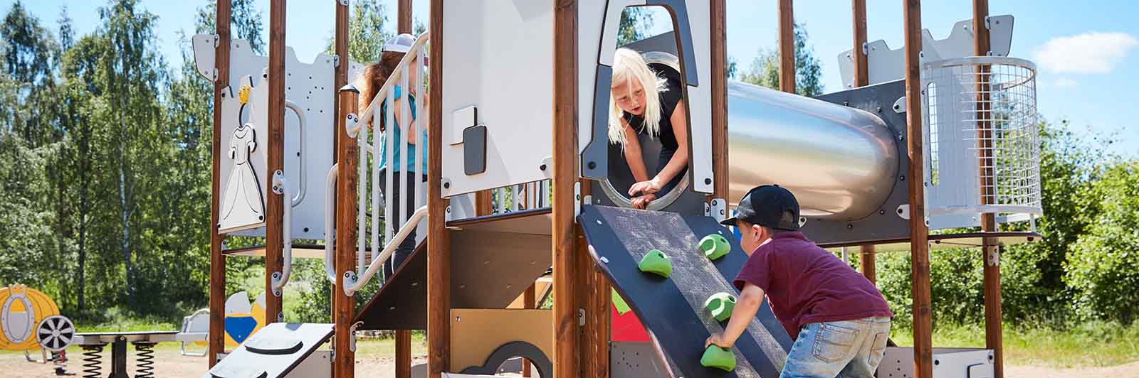 Hags lekplatsutrustning på Skyltab