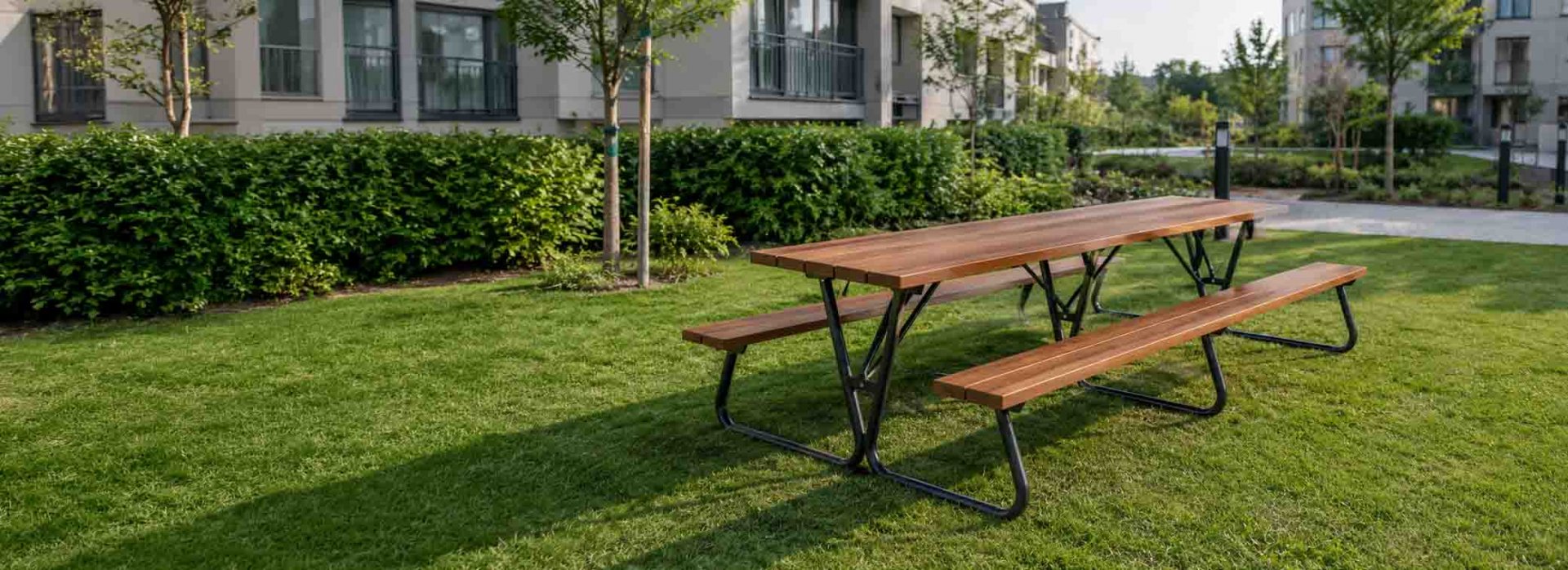 Bänkbord för BRF, fastighet och offentlig miljö