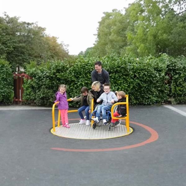 Inkluderande lekplats tillgänglighetsanpassad